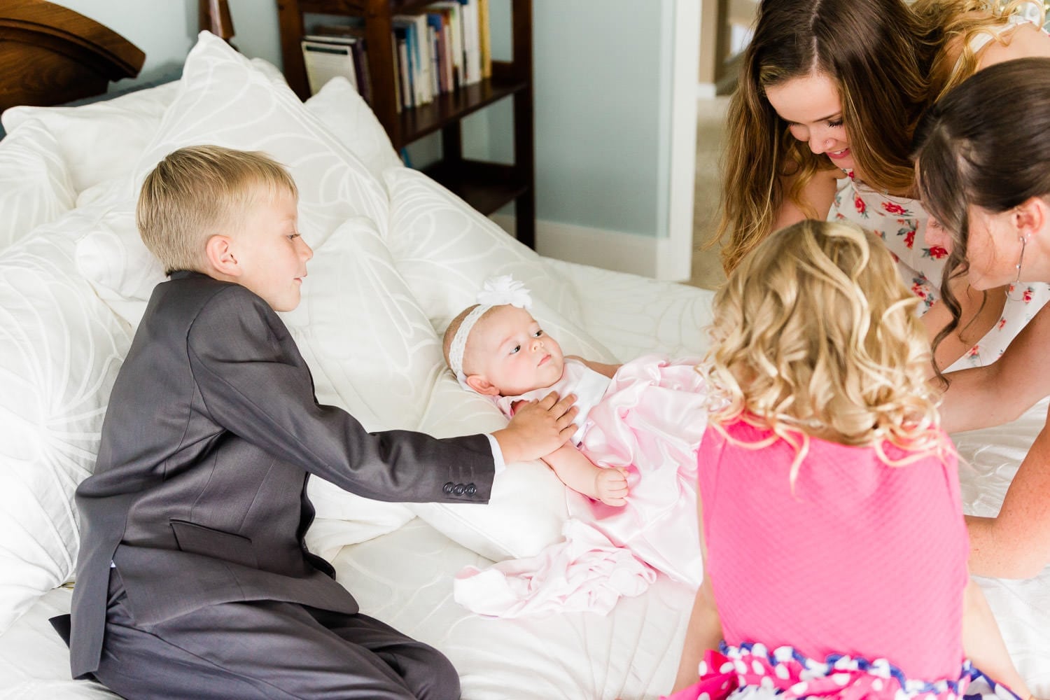 Family getting ready for a wedding | Vancouver wedding photographer