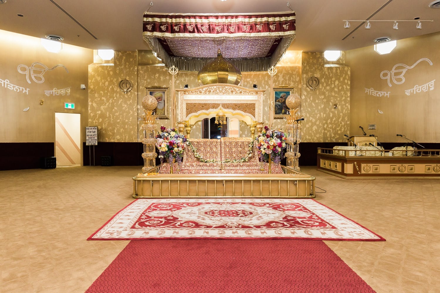 Gurdwara Nanak Niwas before wedding ceremony | Indian wedding photography Vancouver